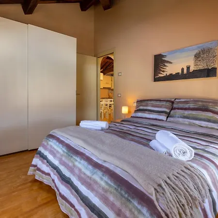 50mt Dalle Mura+parcheggio*appartamento Tipico* Apartment